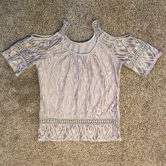 New! MODLILY Cold Shoulder Top - Picture 2 of 7